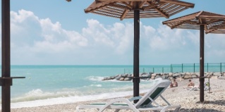 Небуг: Отель Hidens