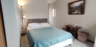 Дивноморское: Гостевой дом Южный Бриз