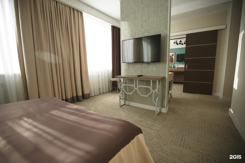 Green Which Hotel