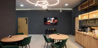 Мурманск: Отель Хвоя