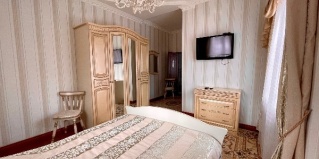 Сарапул: Отель Корона