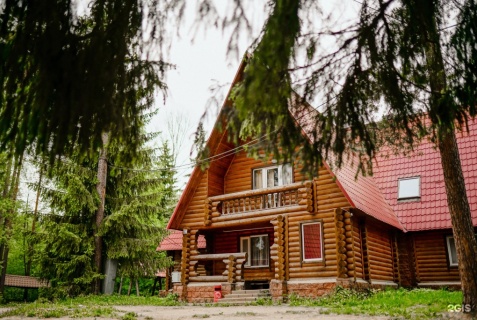 Приозерский муниципальный район: Отель Красное озеро