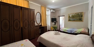 Гагра: Гостевой дом ДавЭль