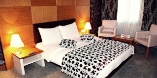 Актау: Отель Grand Nur Plaza