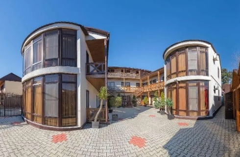 Анапа: Гостевой дом Артик